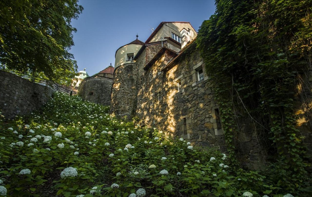 Hotel Przy Oslej Bramie - Zamek Ksiaz Wałbrzych Buitenkant foto