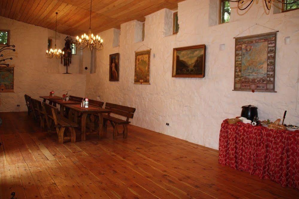 Hotel Przy Oslej Bramie - Zamek Ksiaz Wałbrzych Buitenkant foto